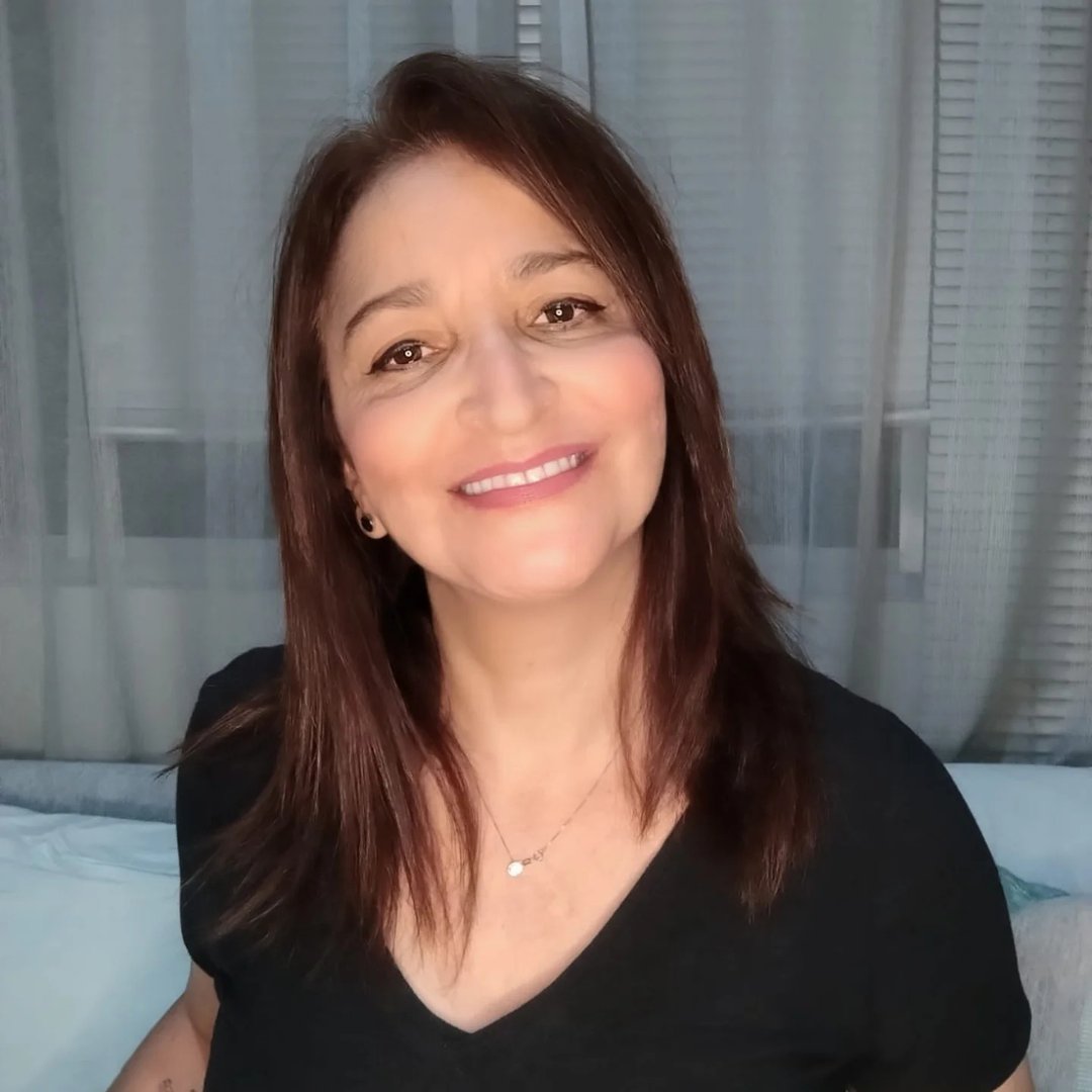 Lúcia - Consultora Condominial